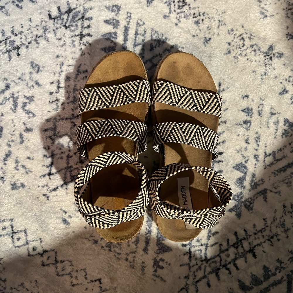 Steve Madden platform sandals